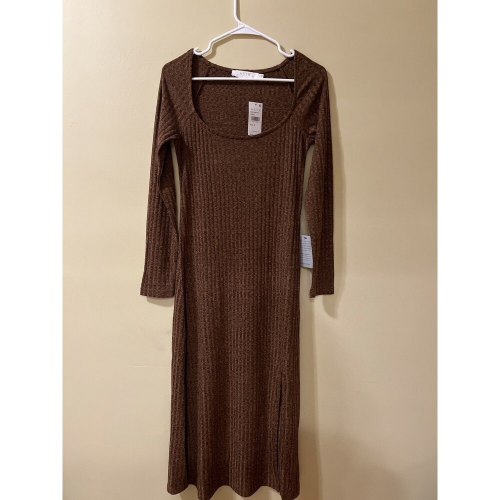 ASTR the Label NEW Long Sleeved Ribbed Dress Brown Size Medium